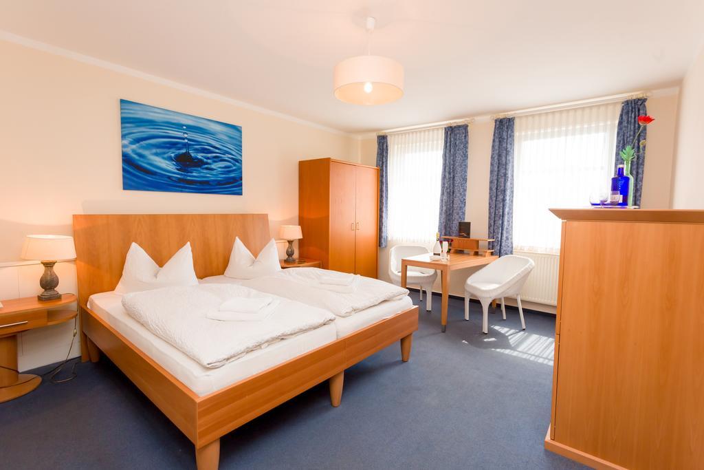 Hotel & Restaurant Am Bodden Putbus Bilik gambar